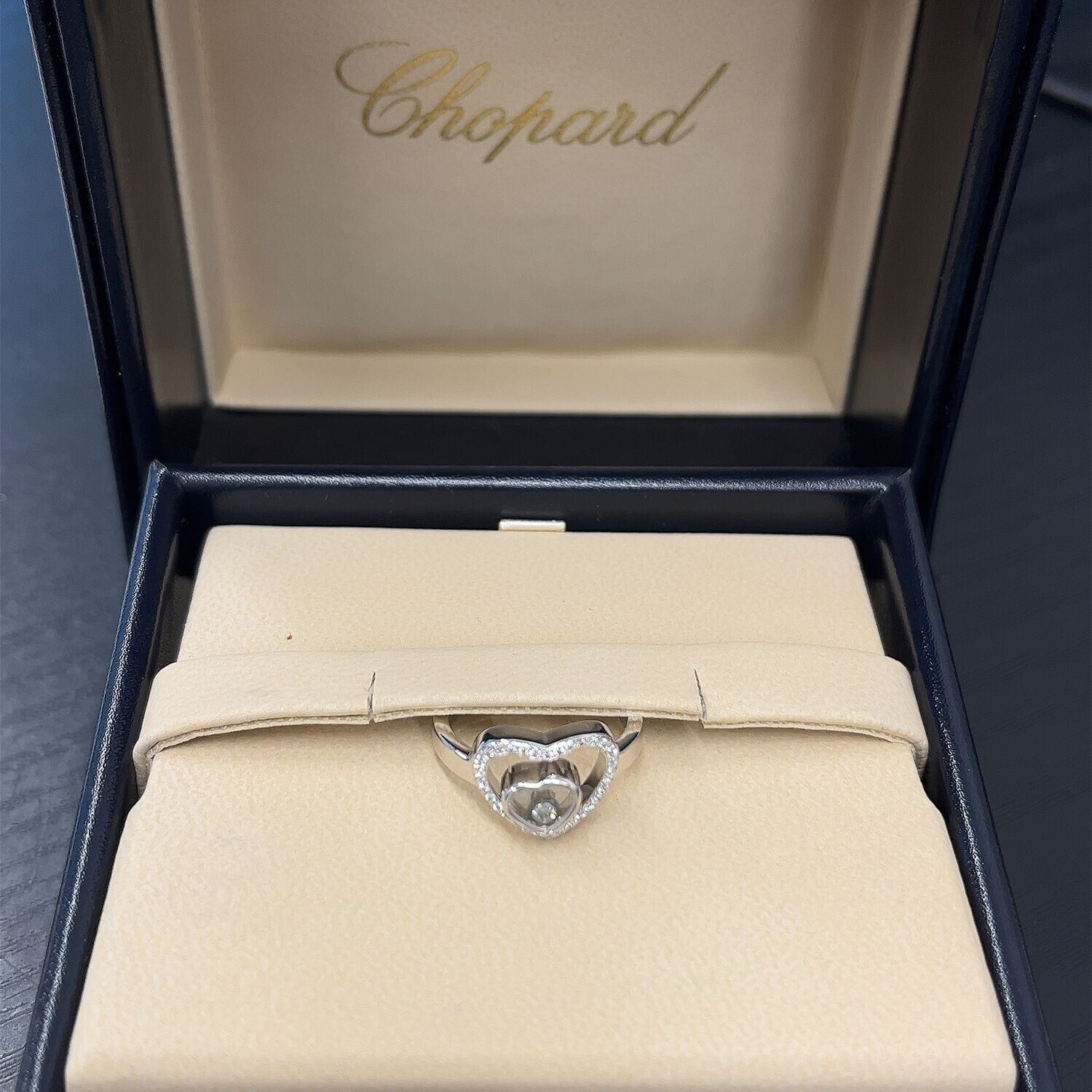 Chopard Happy Diamonds Heart Shape Ring 3207992 in 18ct White Gold